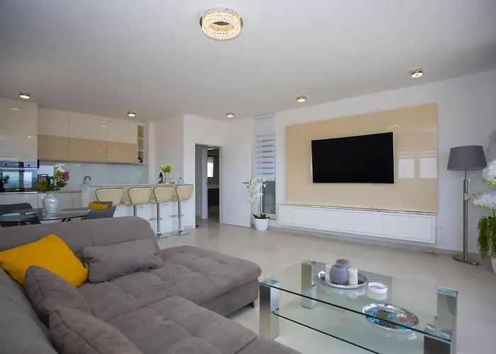 Διαμέρισμα A&d Deluxe Penthouse Dani